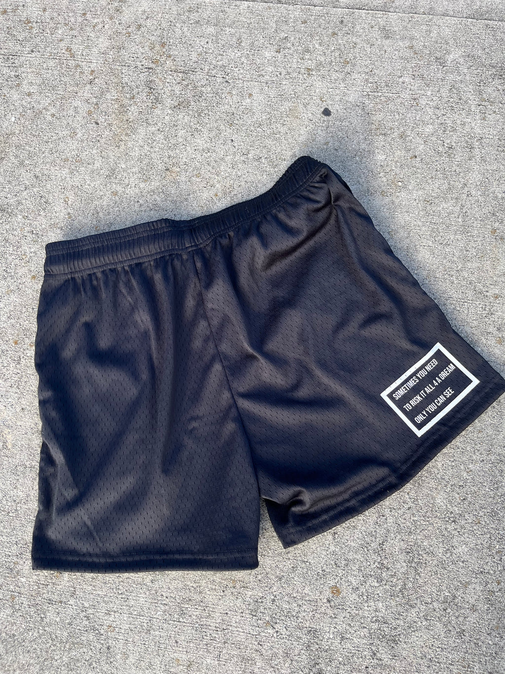 BASIC BLACK R4R MESH SHORTS